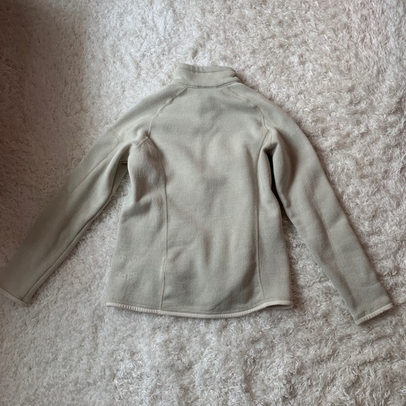 Patagonia Quarter Zip - Picture 3 of 3